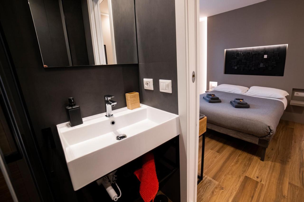 Lucrino 45 By Ale Hotel Rome Exterior photo